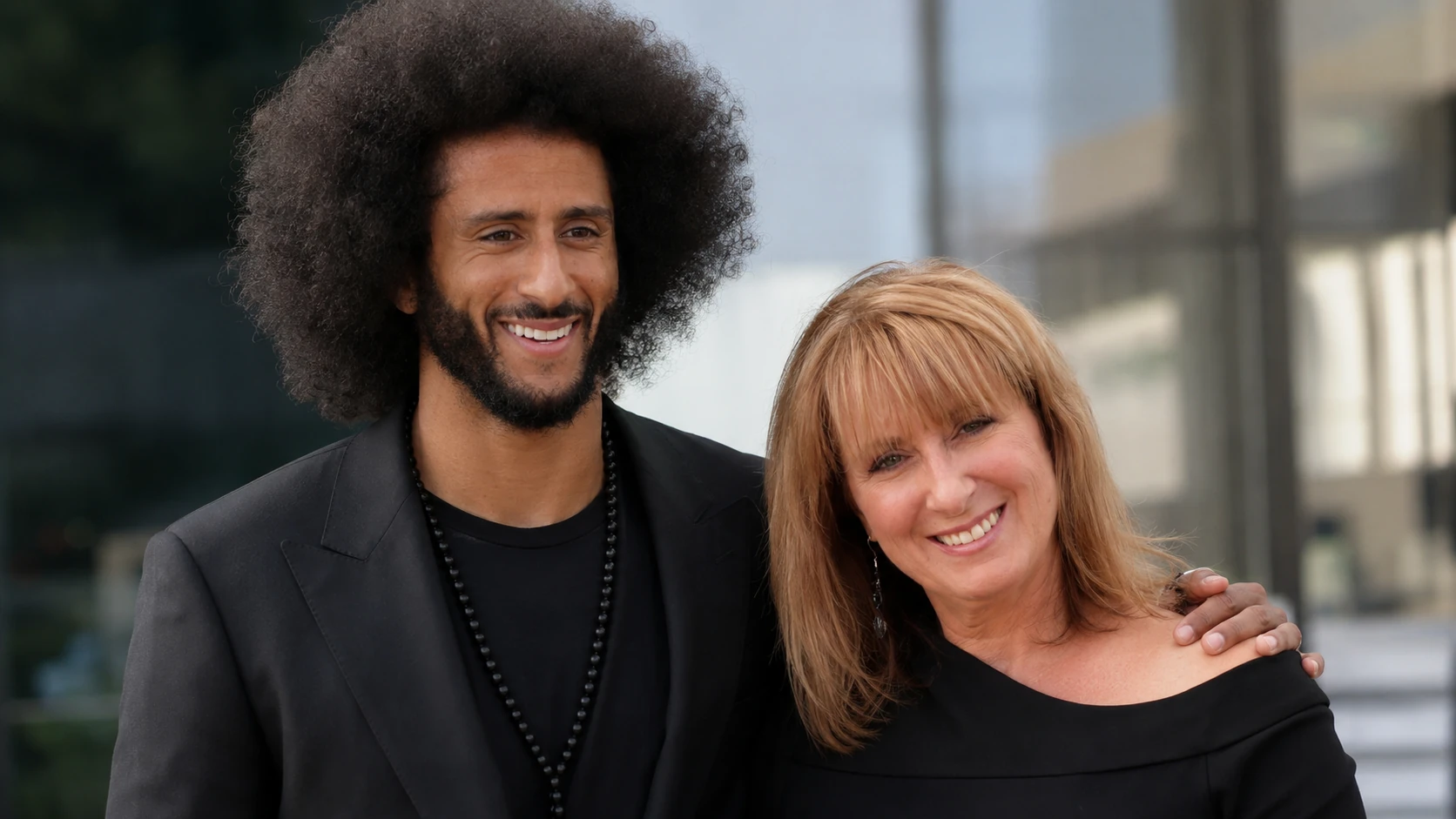 Public Attention During Colin Kaepernick’s NFL Rise - heidi russo
